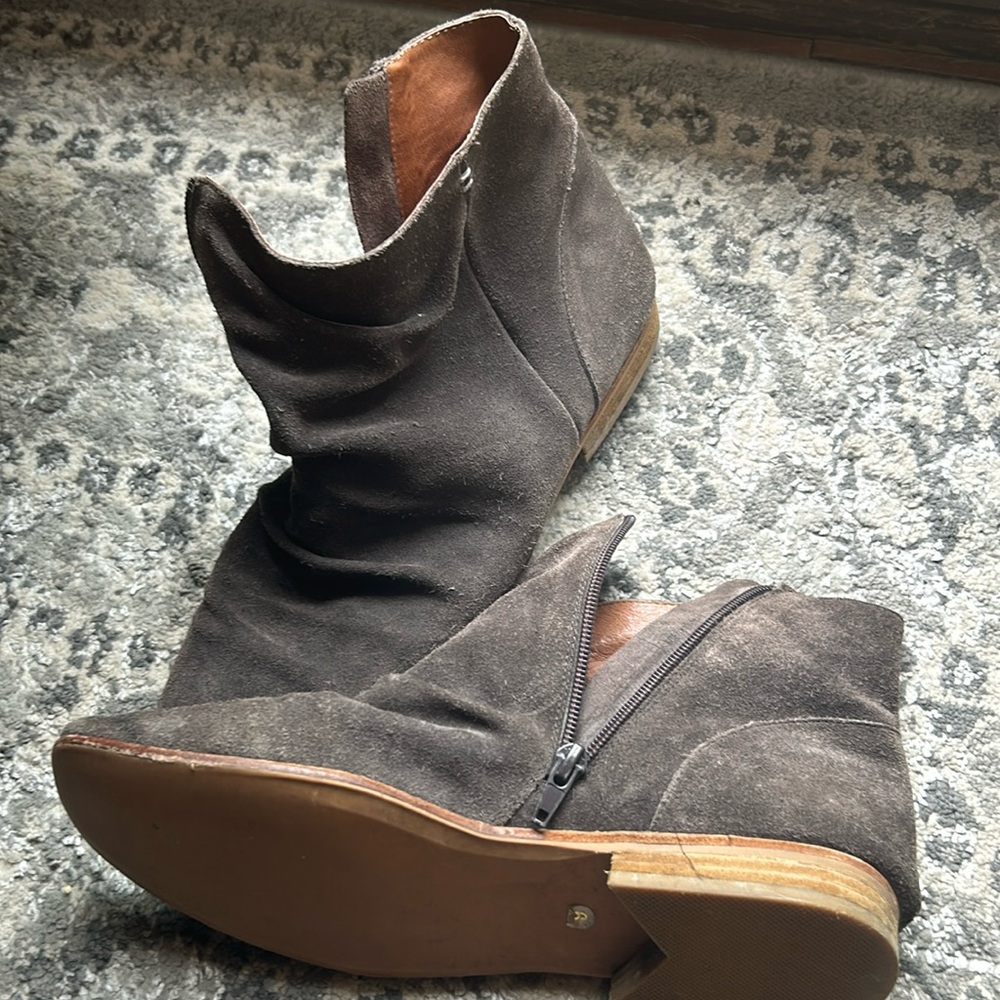 SOLD Free People x Jeffrey Campbell Speir Slouchy Suede Ankle Boot